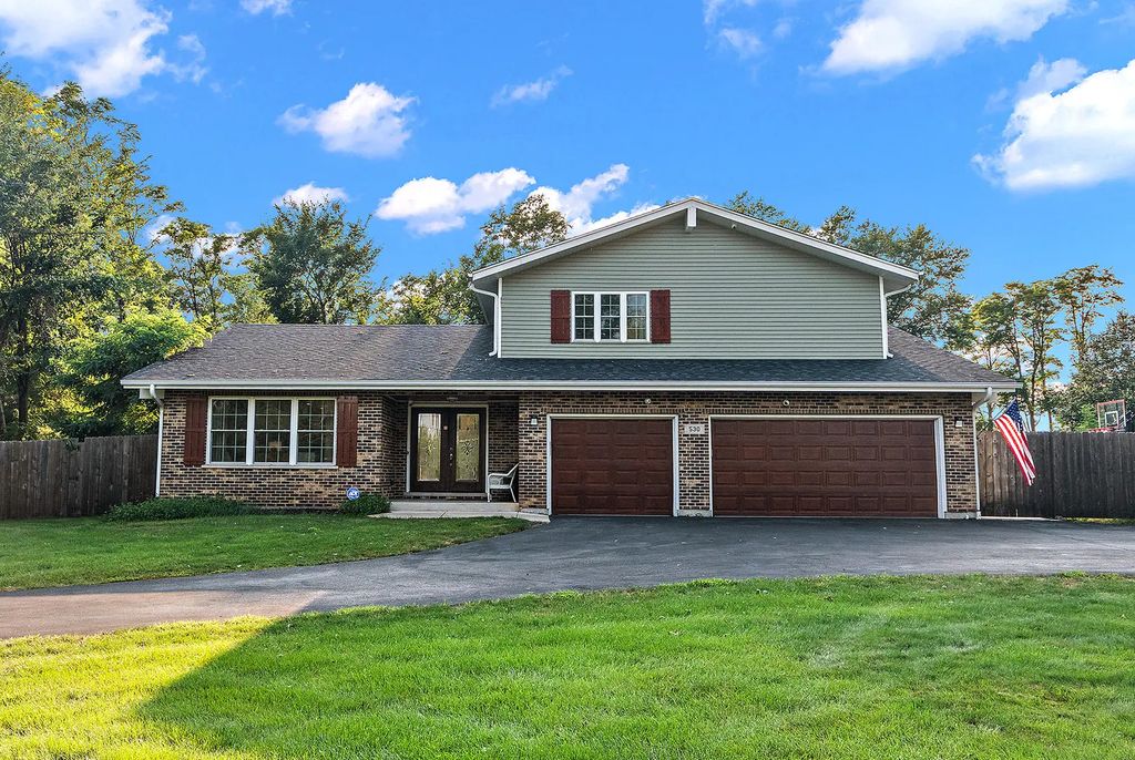 530 1st Street, Lemont