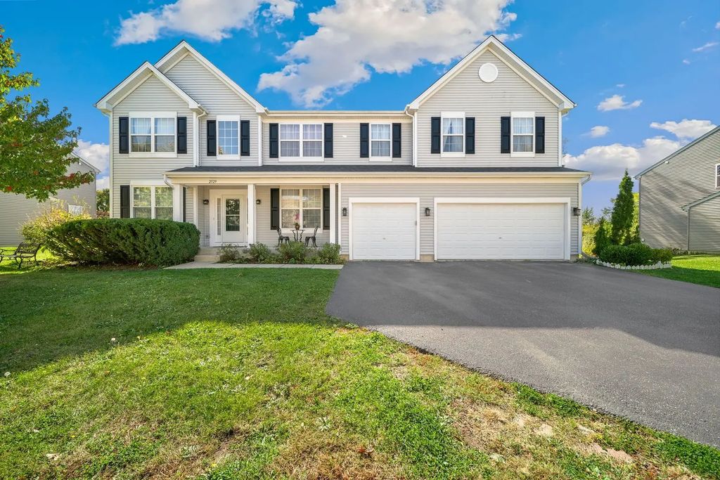 2529 W Autumn Drive, Round Lake