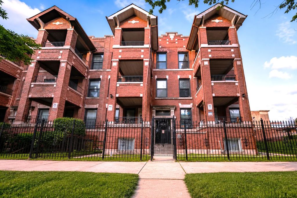 5849 S Michigan Avenue, Chicago, 60637