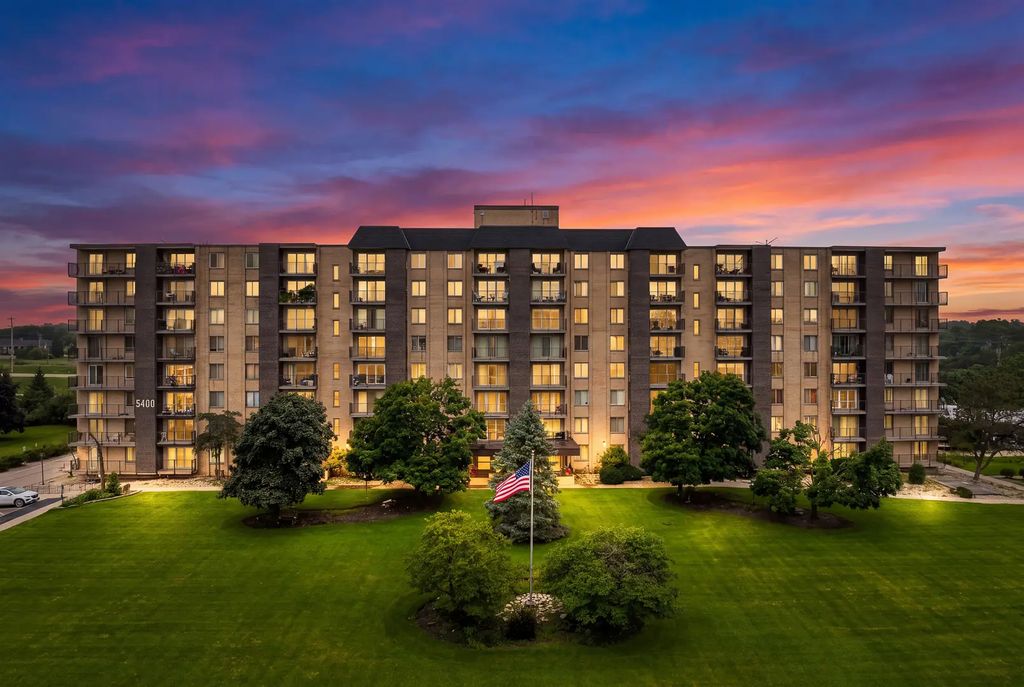 5400 Walnut Avenue 410, Downers Grove