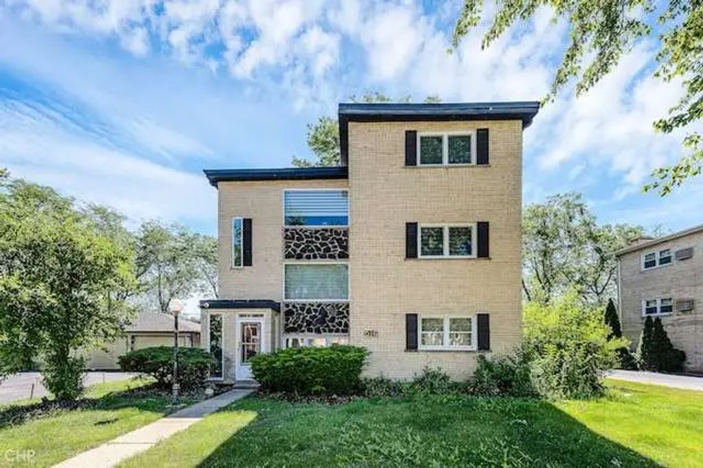 516 W Ida Court 1, Mount Prospect
