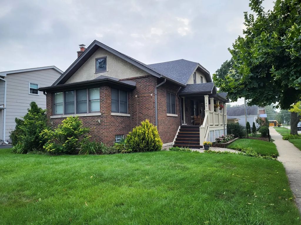 345 N Addison Avenue 2, Elmhurst