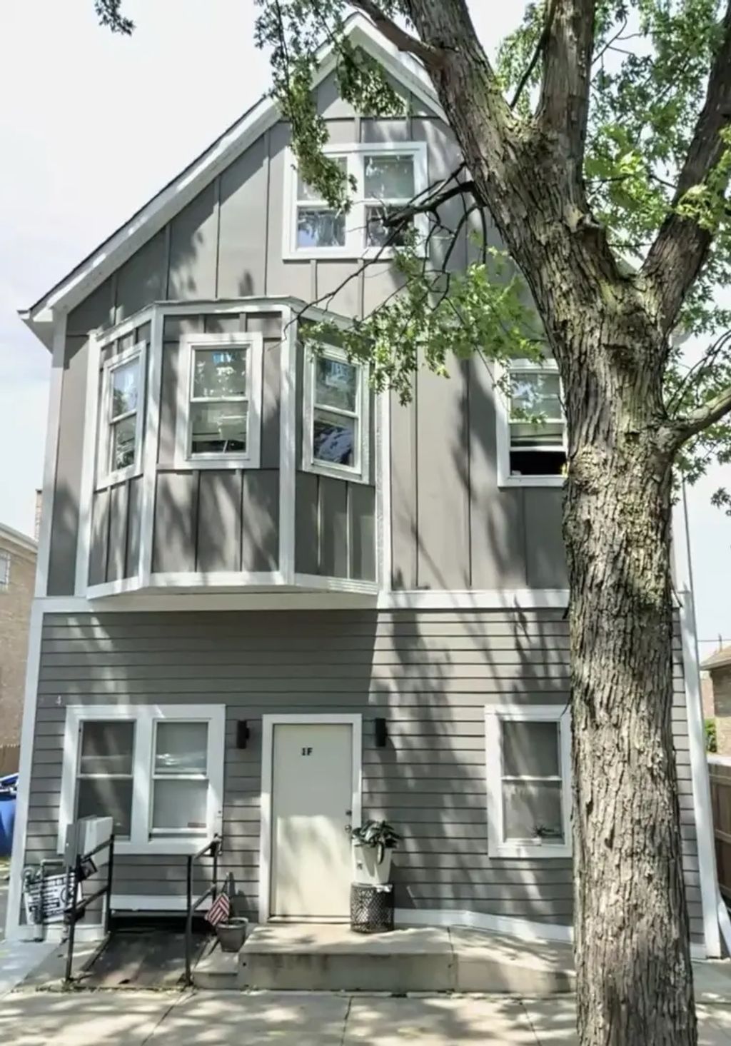 3404 N Lavergne Avenue 2f, Chicago