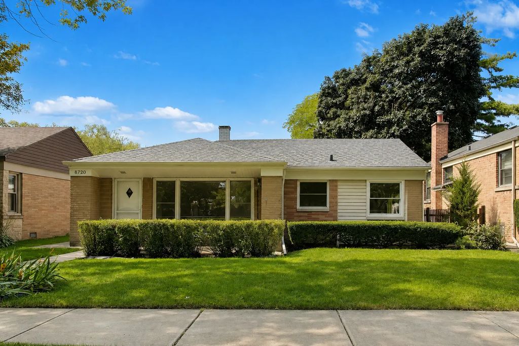 8720 Monticello Avenue, Skokie, 60076