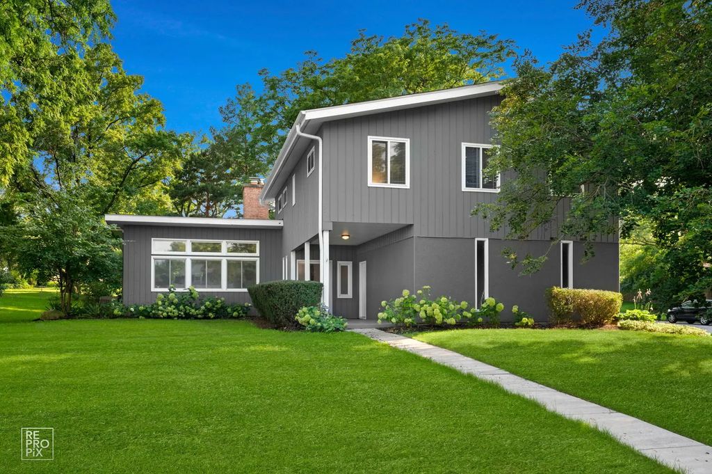 6s575 Bridlespur Drive, Naperville