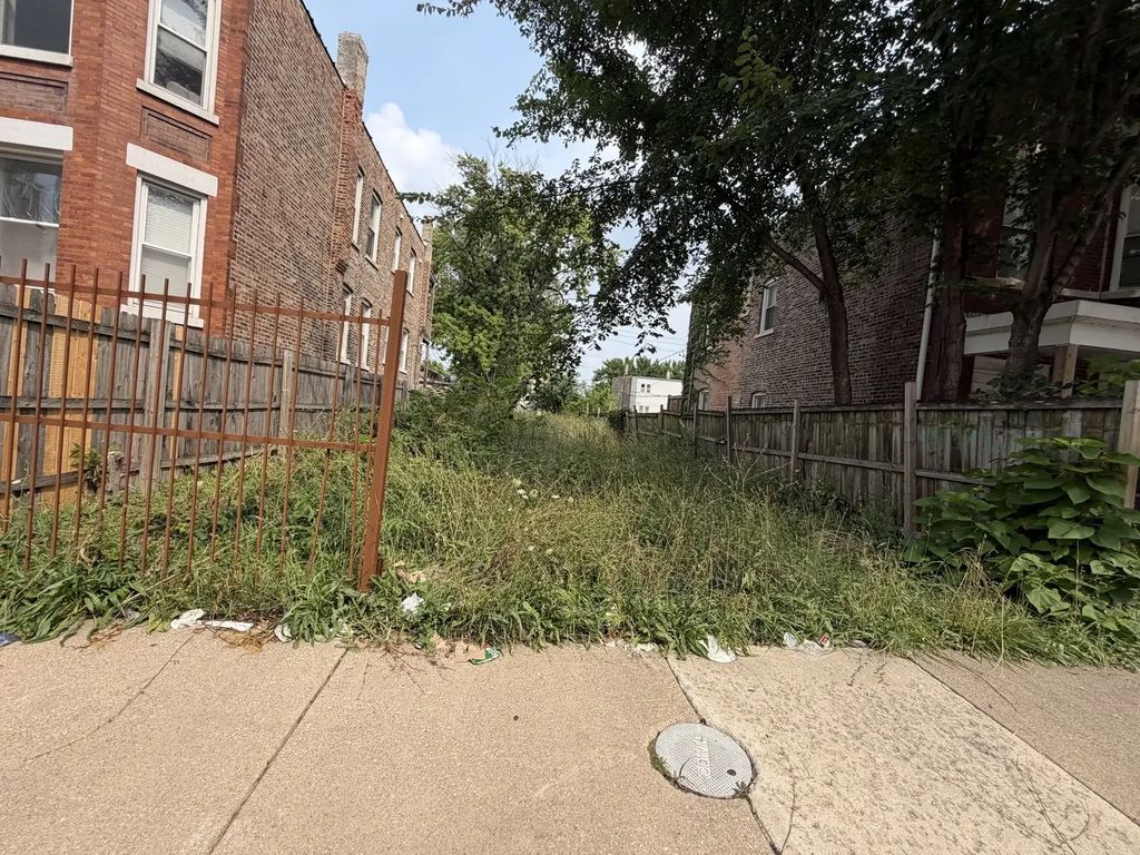 1413 S Kostner Avenue, Chicago