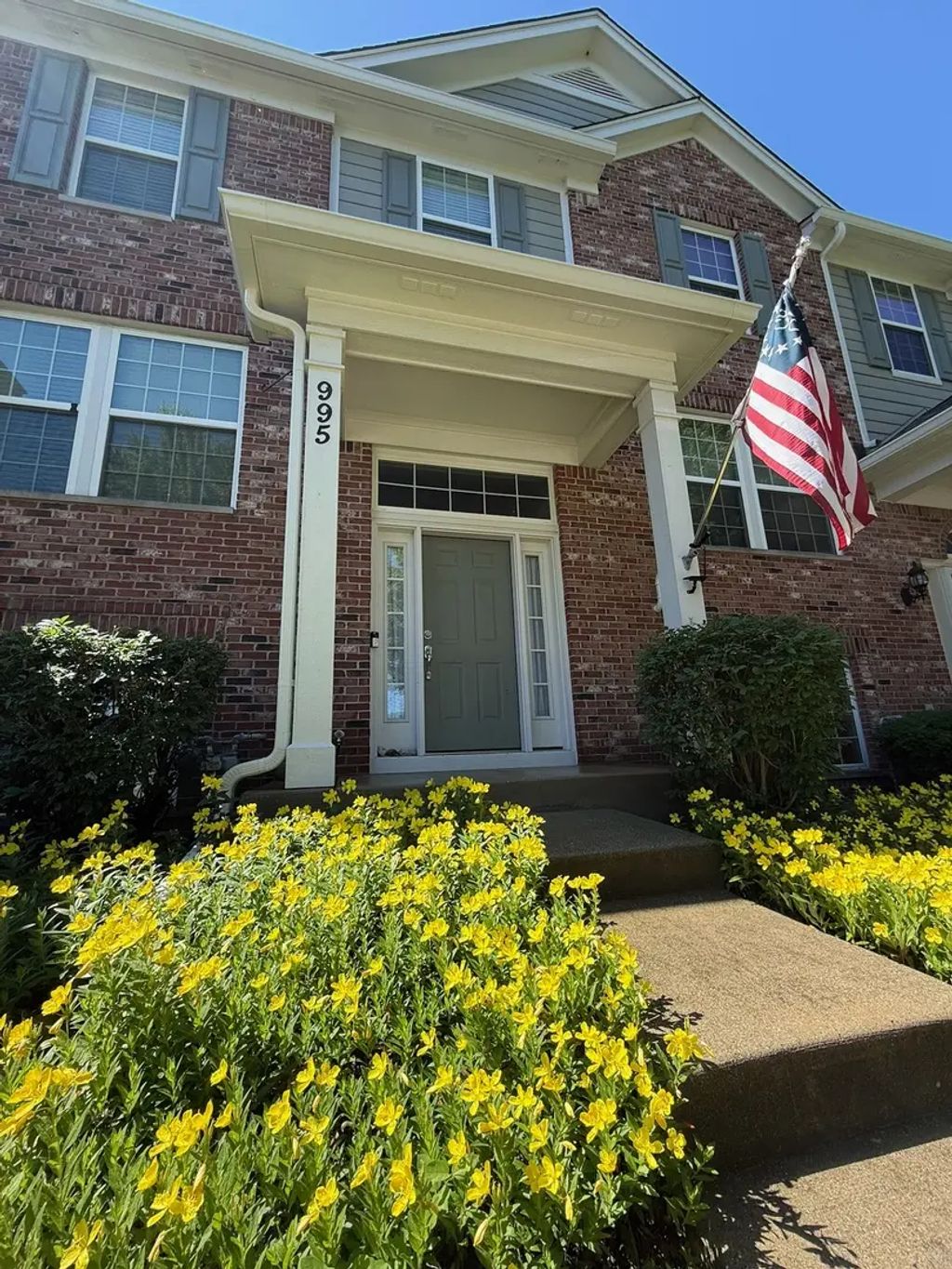 995 Reserve Drive, Elgin