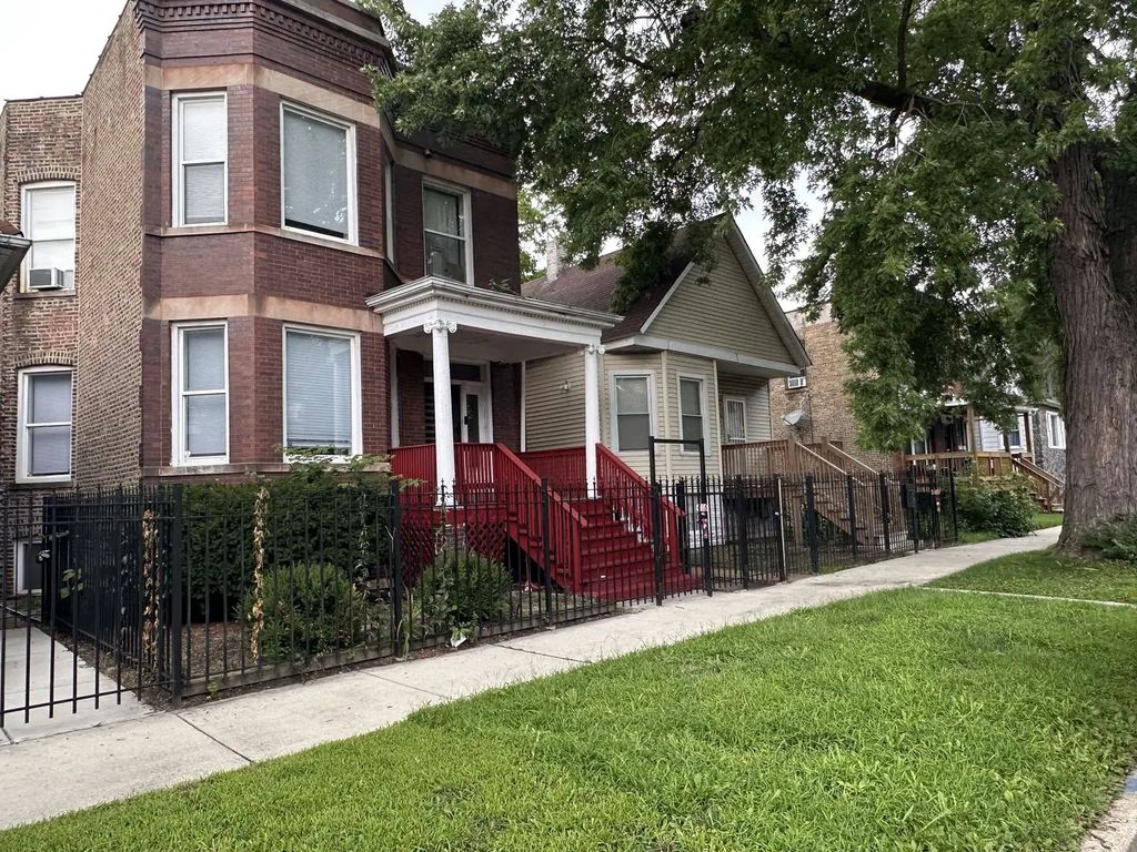 7422 S Blackstone Avenue, Chicago