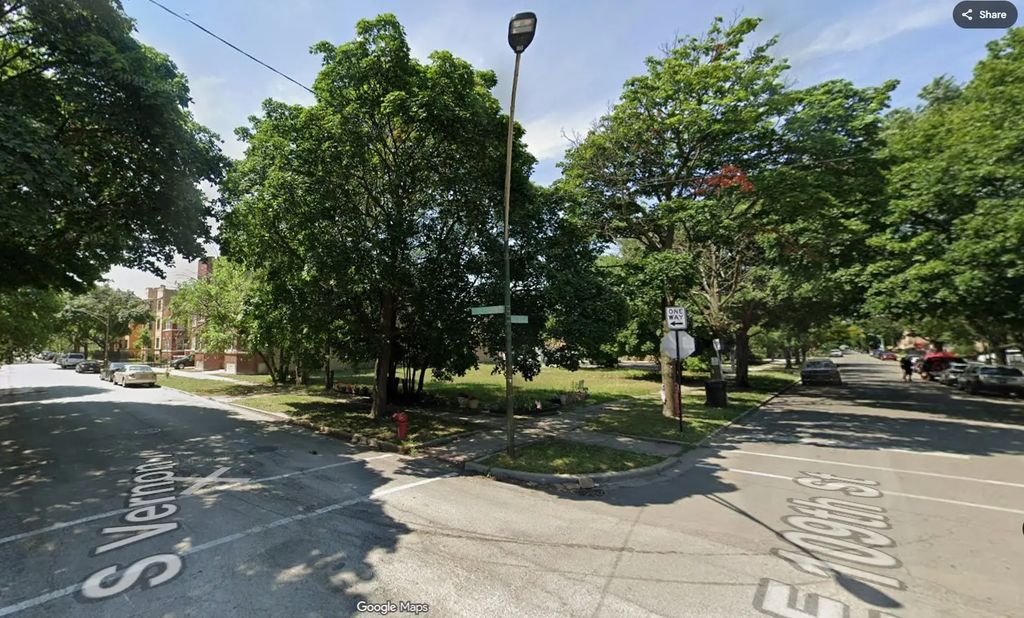 11904 S Vernon Avenue, Chicago