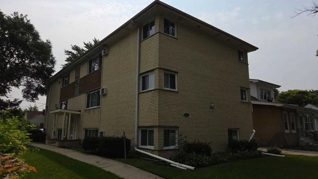 14605 Des Plaines Street 1e, Harvey