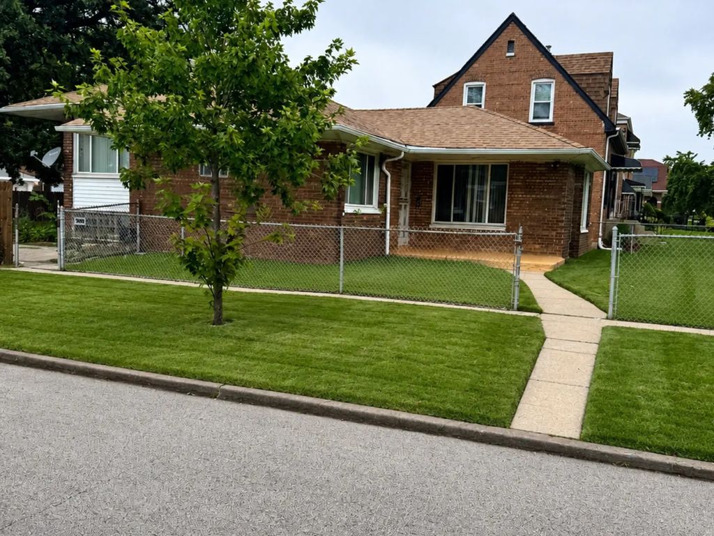9760 S Dobson Avenue, Chicago, 60628