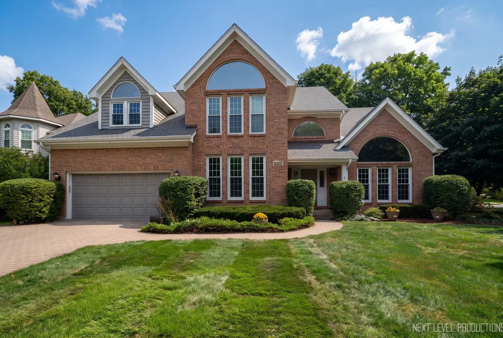 1002 Thoroughbred Circle, St. Charles