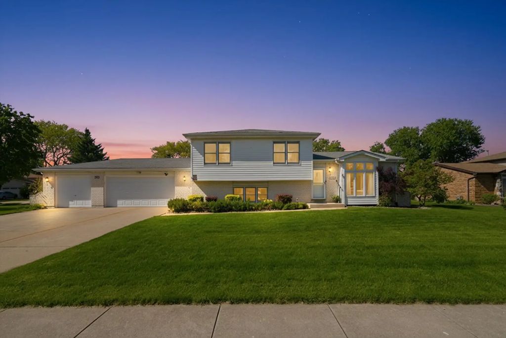 752 Rosanne Street, Lockport