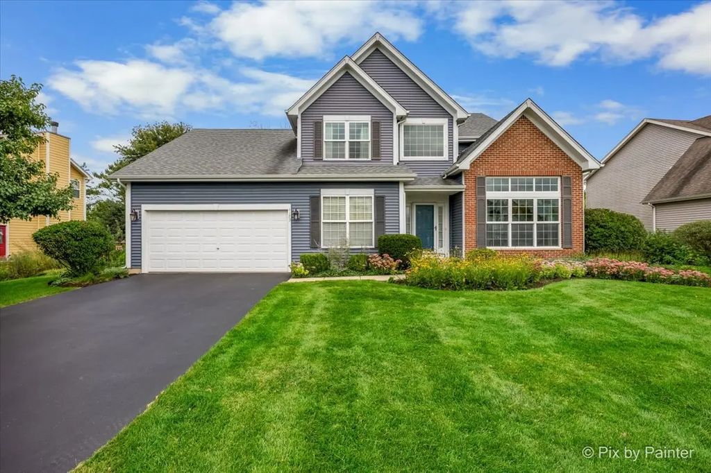 1173 Sandalwood Lane, Crystal Lake