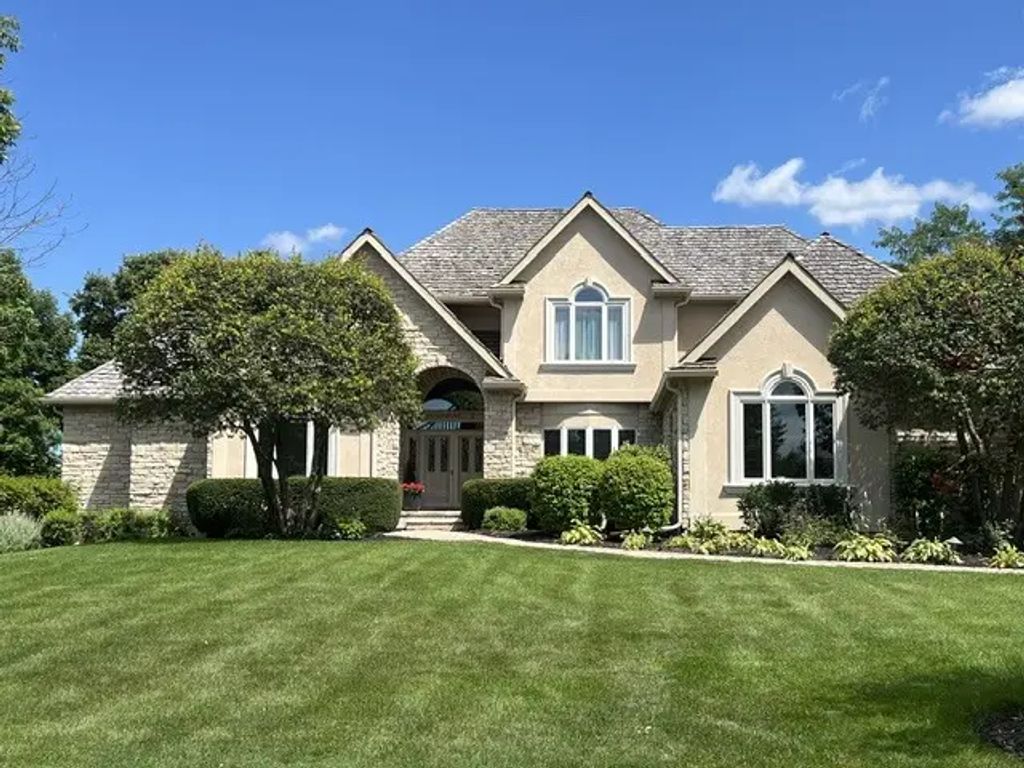 29051 N Cleek Court, Mundelein, 60060