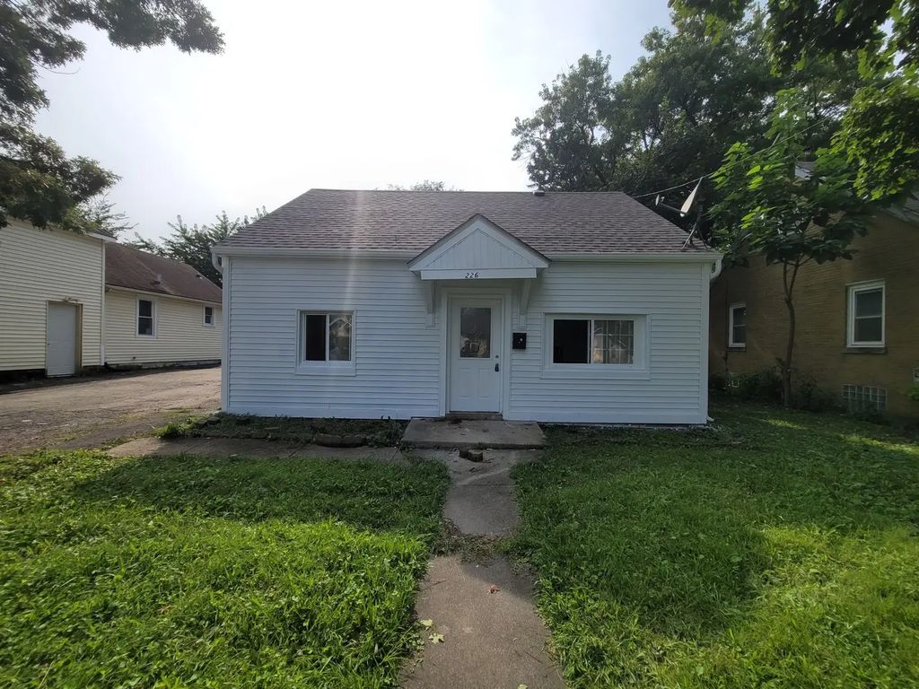 226 N Farnsworth Avenue, Aurora