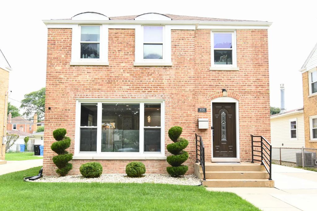 4124 N Plainfield Avenue, Chicago, 60634