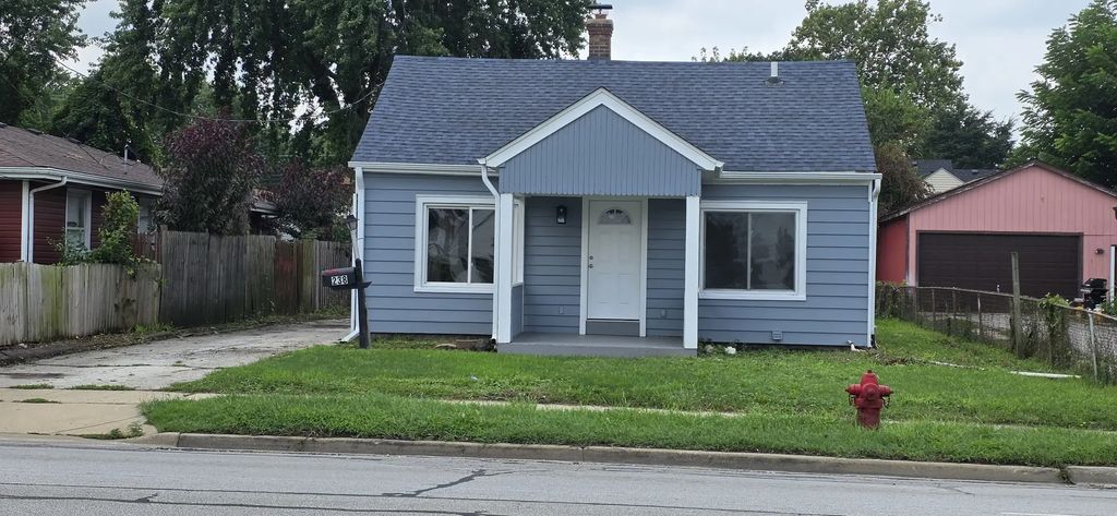 238 N Farnsworth Avenue, Aurora