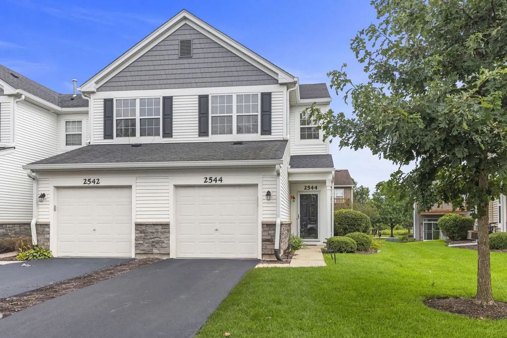 2544 Golf Ridge Circle, Naperville