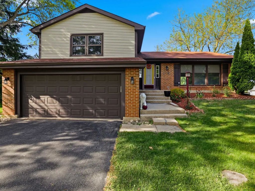 1191 Ivy Court, Bartlett