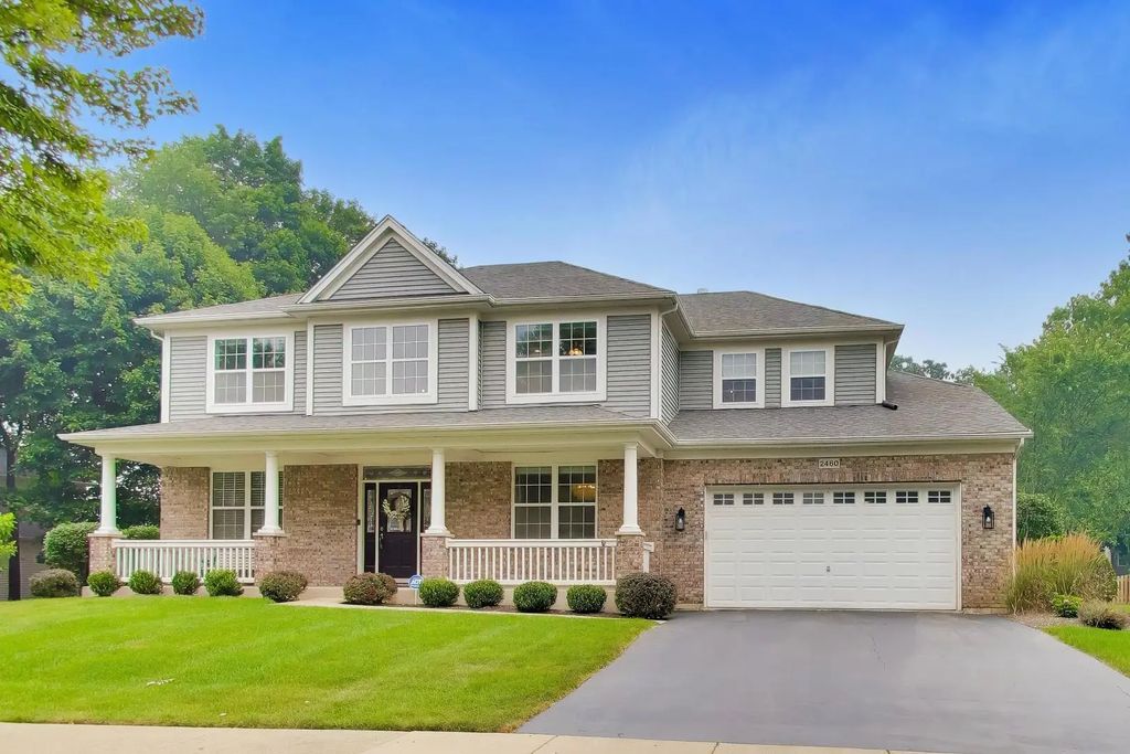 2460 Savanna Drive, Wauconda