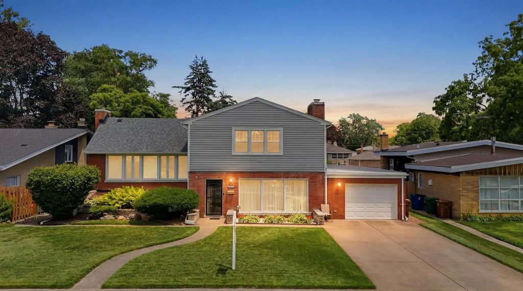 9817 Tulley Avenue, Oak Lawn
