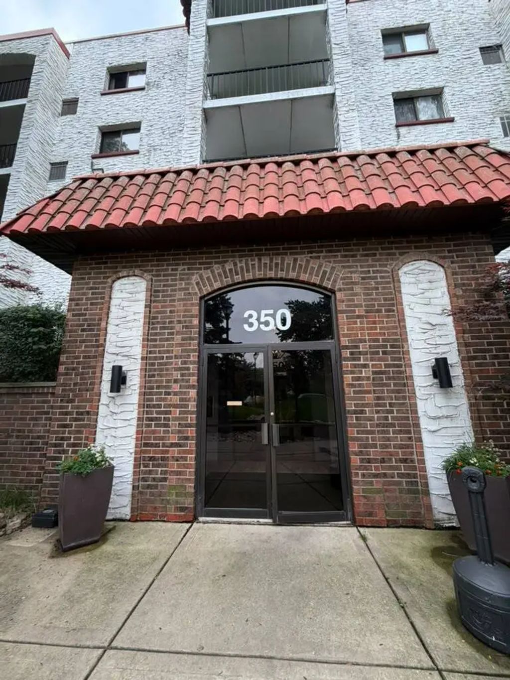 350 Plum Creek Drive 107, Wheeling
