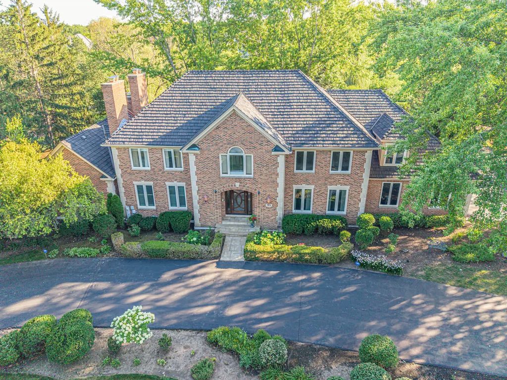 5841 Goldeneye Drive, Long Grove