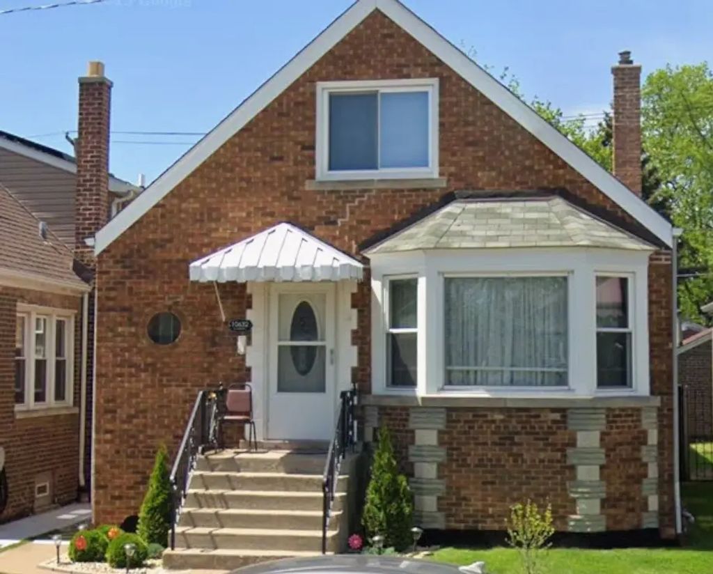 10632 S Avenue L, Chicago