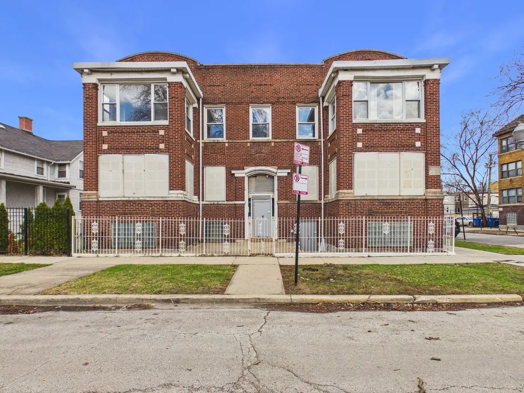 5500 W Adams Street, Chicago