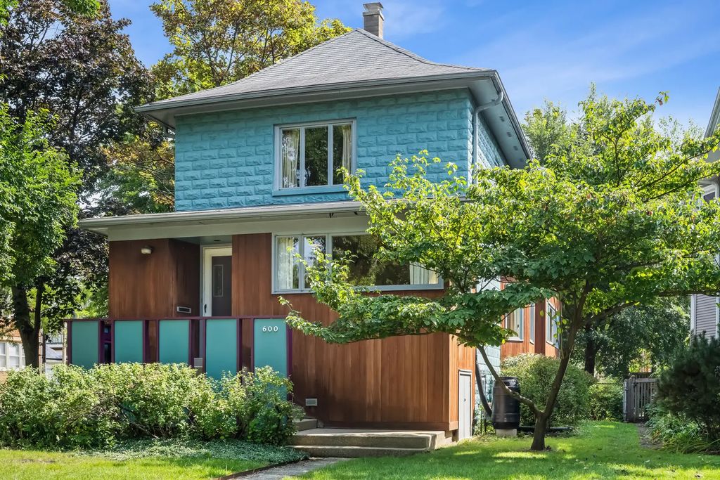 600 Lyman Avenue, Oak Park