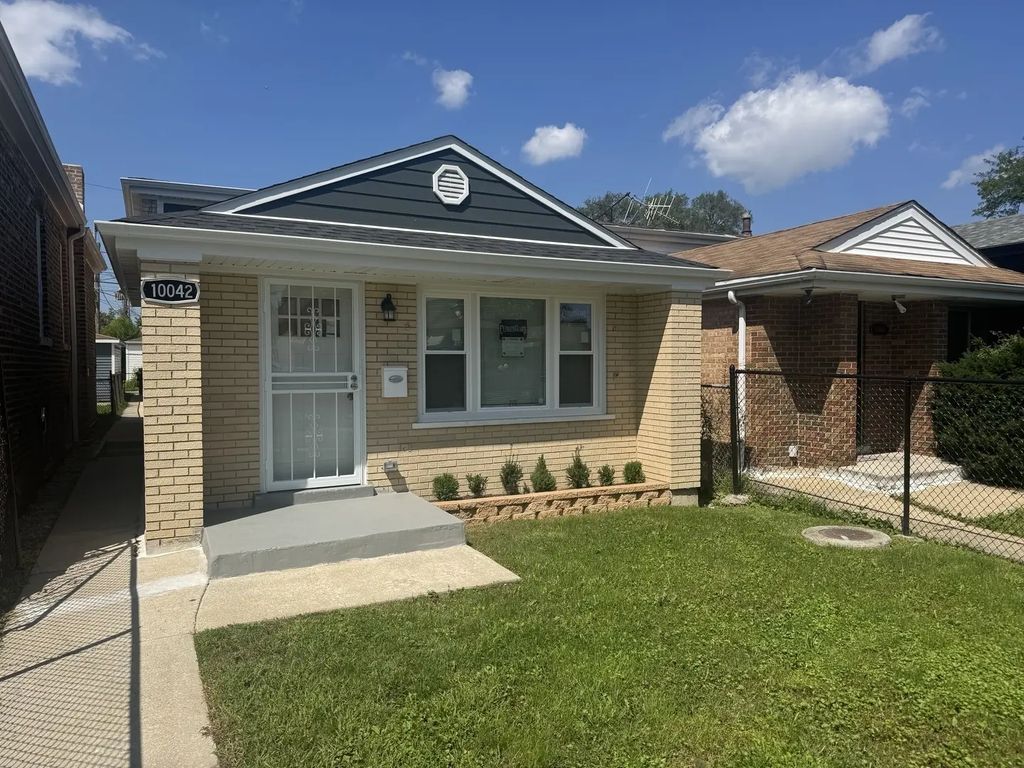 10042 S Princeton Avenue, Chicago