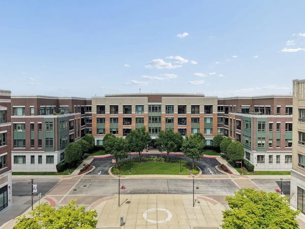 1000 Village Center Drive 405, Burr Ridge