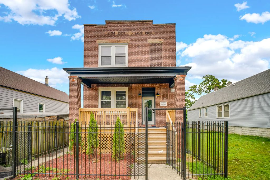 6822 S Justine Street, Chicago