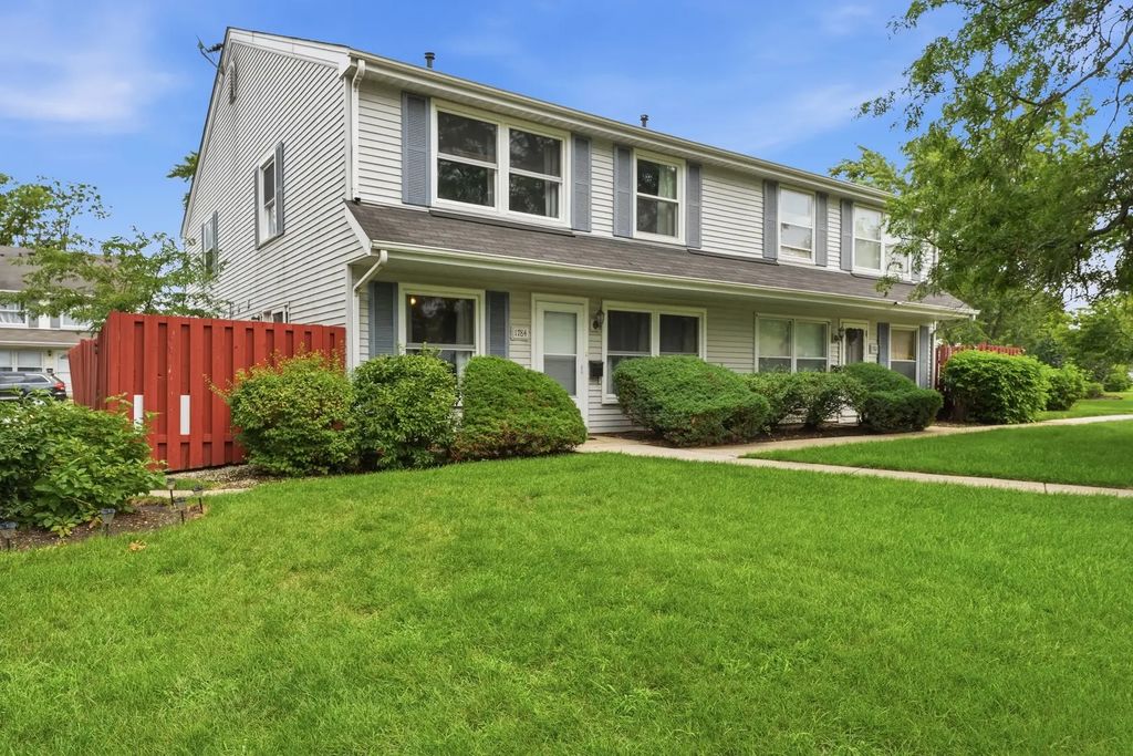 1784 Queensbury Circle 5714, Hoffman Estates
