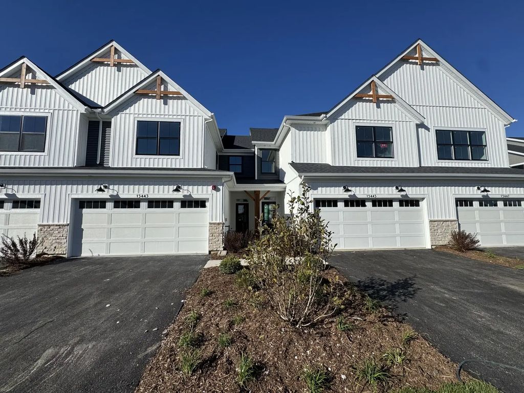 15445 W Amelia Circle, Lockport
