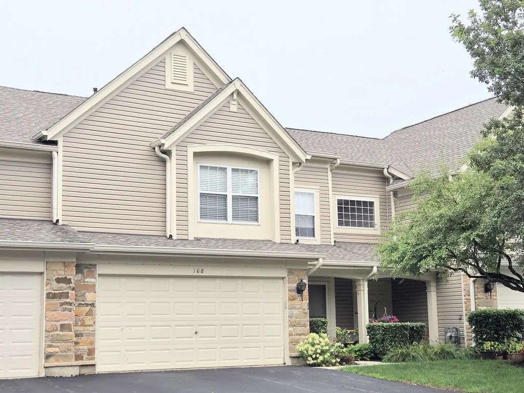 168 Holmes Way, Schaumburg