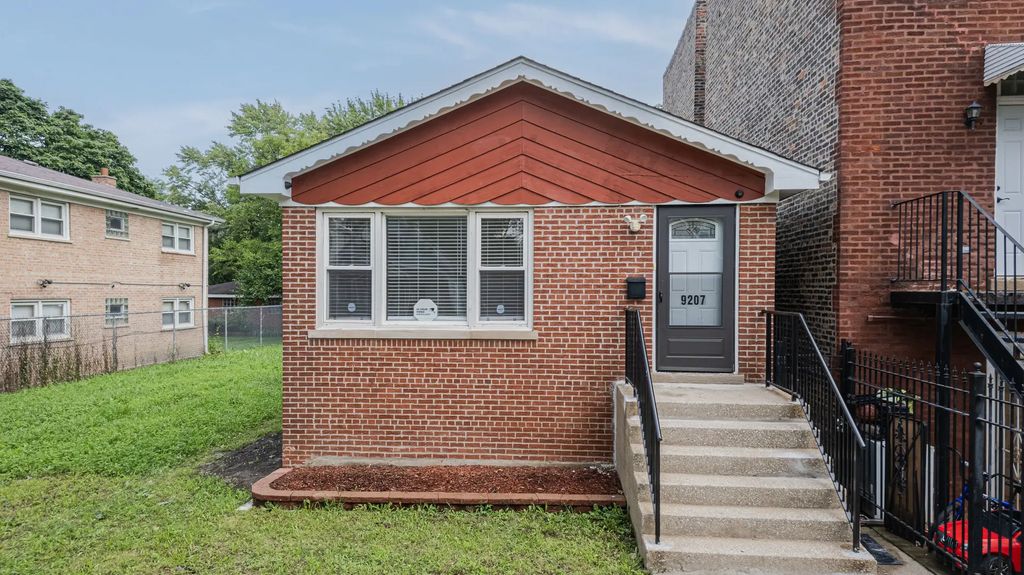 9207 S Greenwood Avenue, Chicago, 60619
