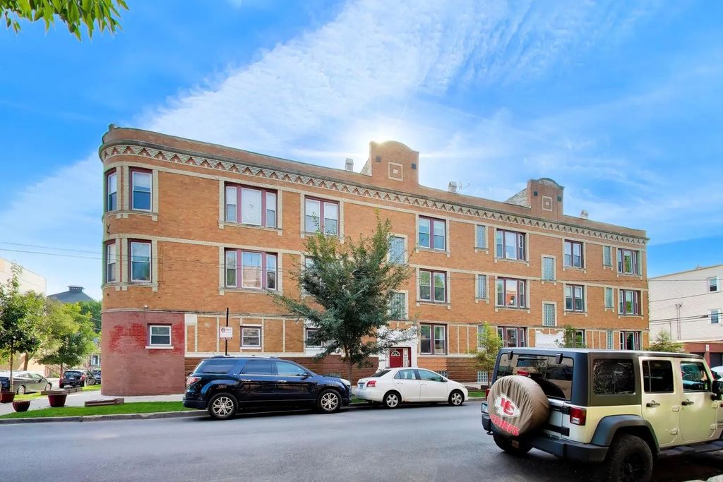 1351 N Washtenaw Avenue 1, Chicago