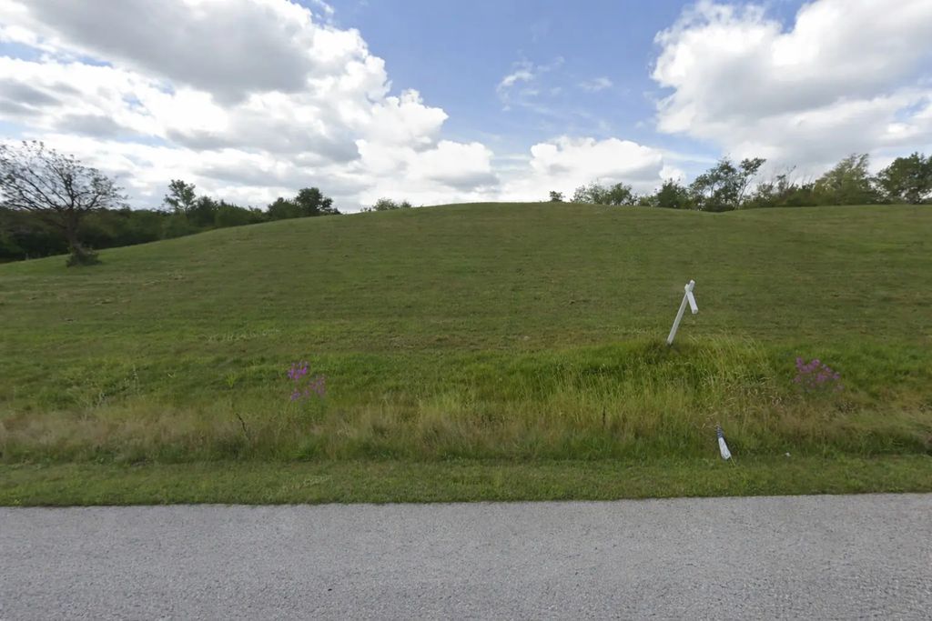 39600 Orchard Bluff Lane, Wadsworth