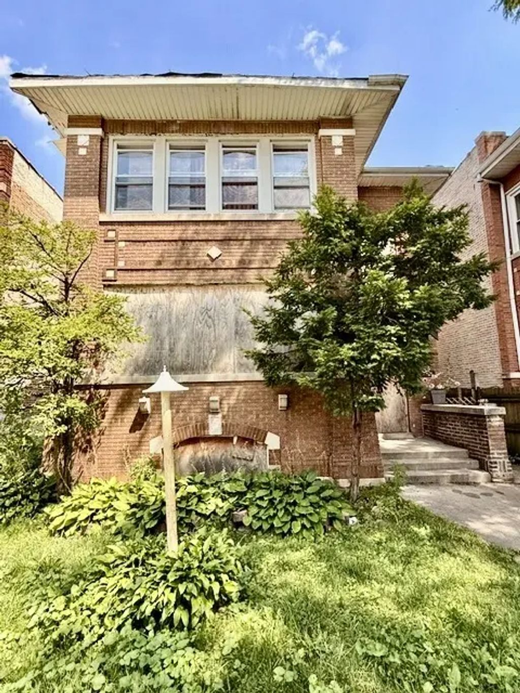 1431 N Austin Boulevard, Chicago, 60651