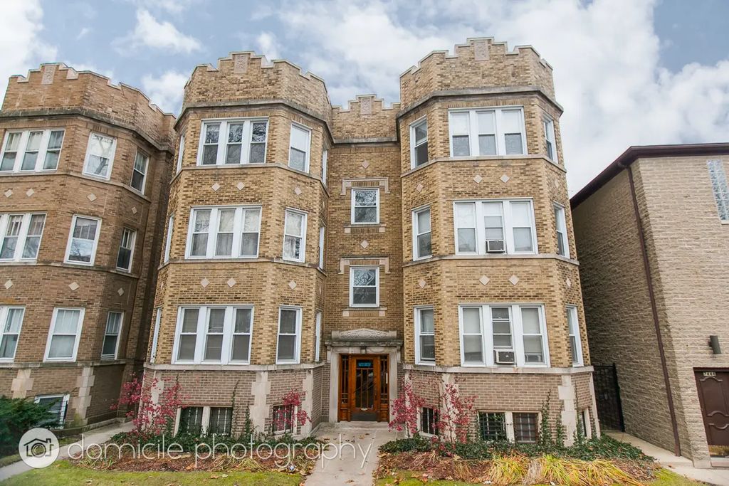7440 N Claremont Avenue 3, Chicago, 60645