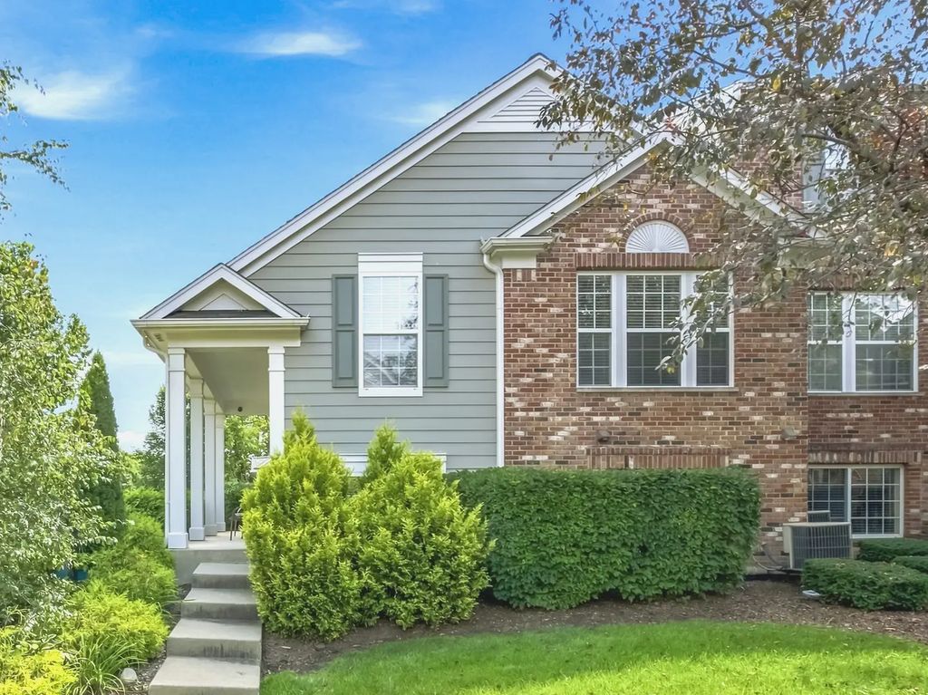 2431 Emily Lane, Elgin