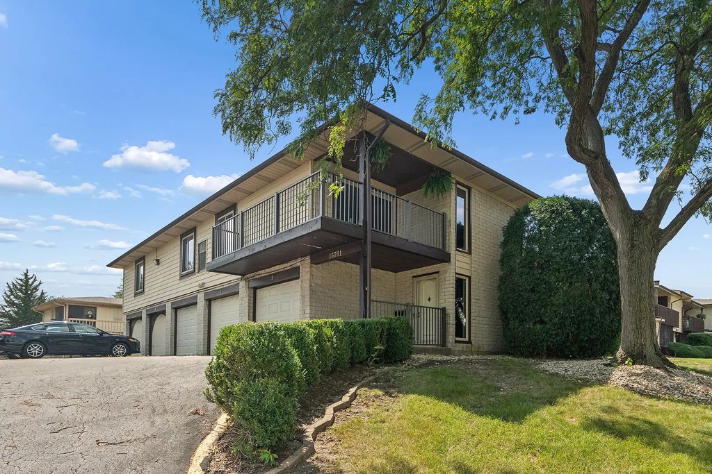 15701 Orlan Brook Drive 5, Orland Park