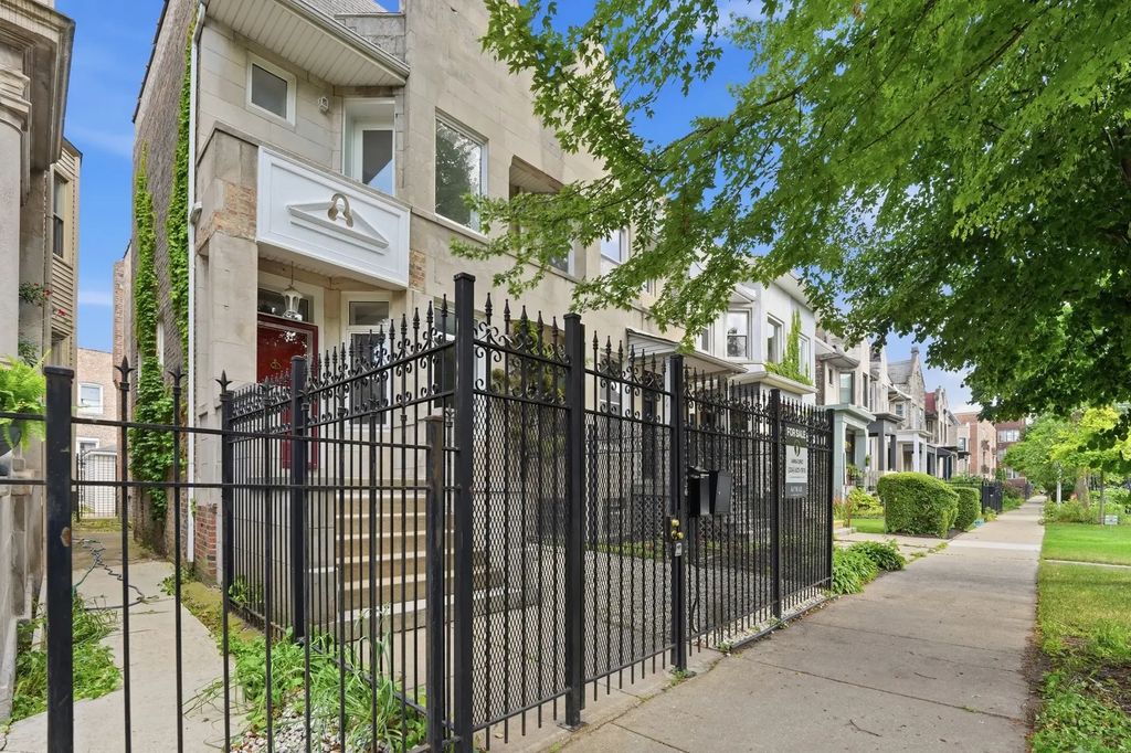 6505 S Woodlawn Avenue, Chicago, 60637