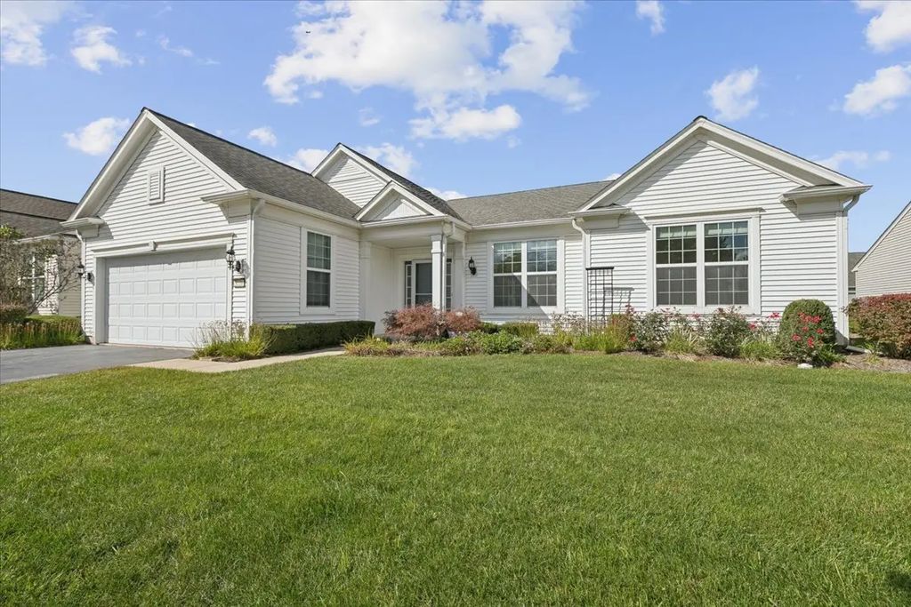 3228 Province Circle, Mundelein