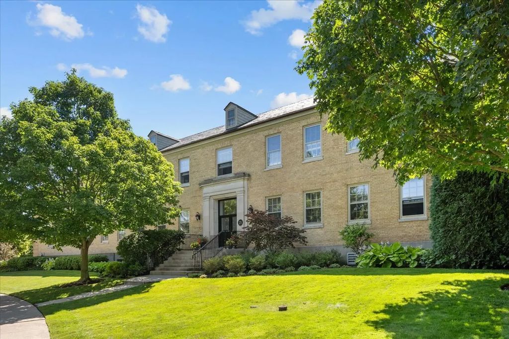 25 Ronan Road 204, Highwood