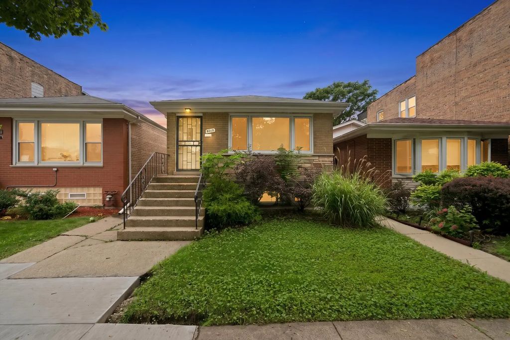 8018 S Michigan Avenue, Chicago, 60619