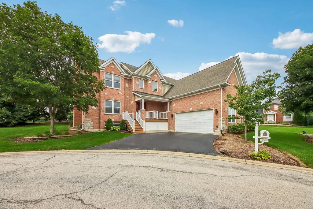 5 Park Place Circle, Hawthorn Woods