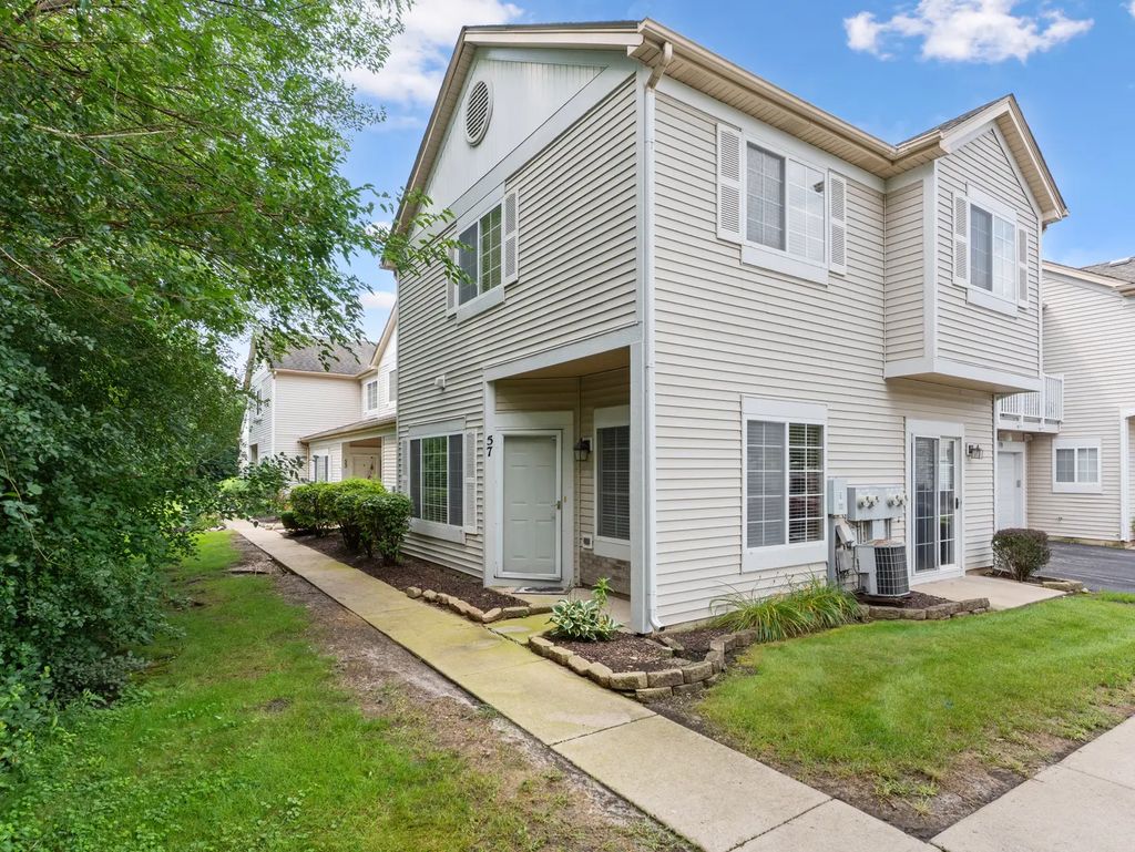 57 Braxton Lane 57, Aurora